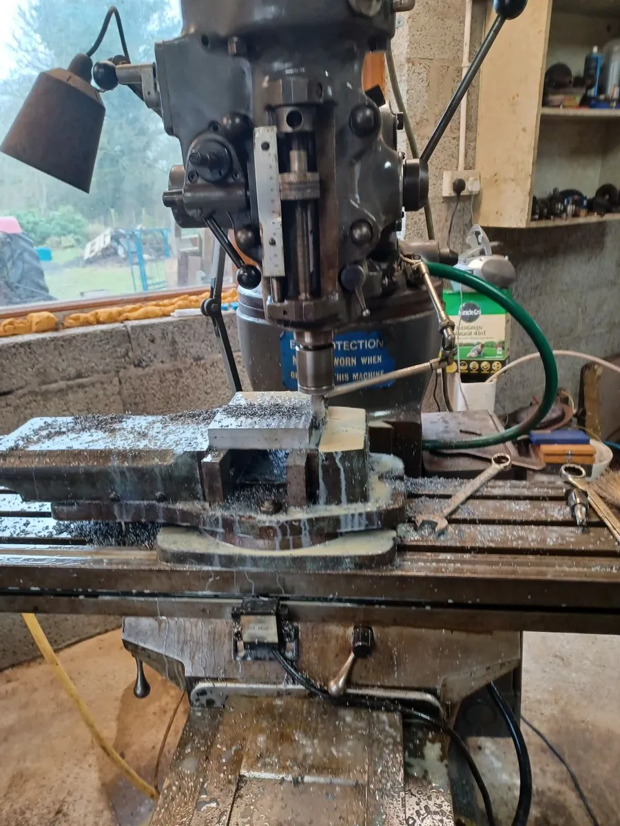 Bridgeport milling machine - Image 3
