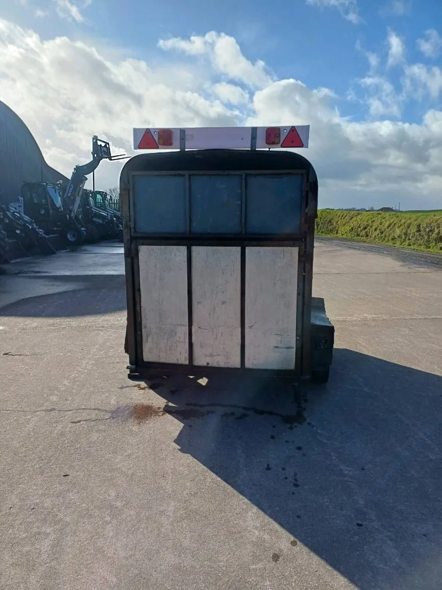 8x4 Twin Axle Cattle Box - Image 3