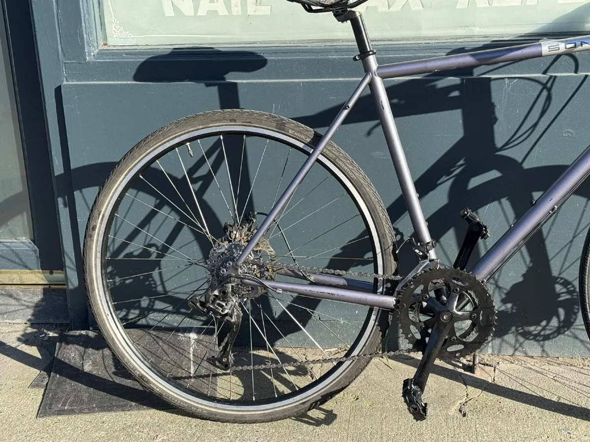 Sona Hybrid bike ❗️Open 7 days of the week ❗️ - Image 3