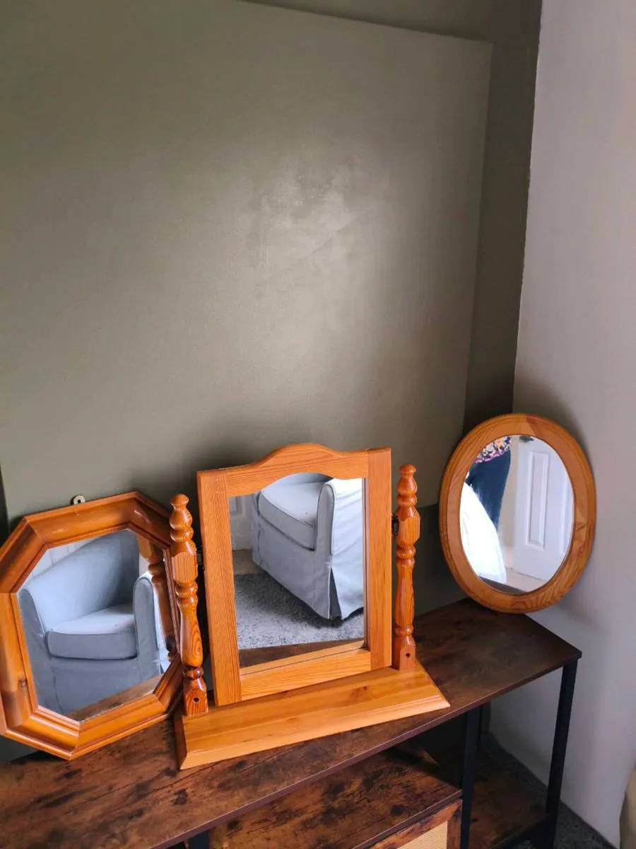 Lovely set new mirrors,3 for 30 - Image 1