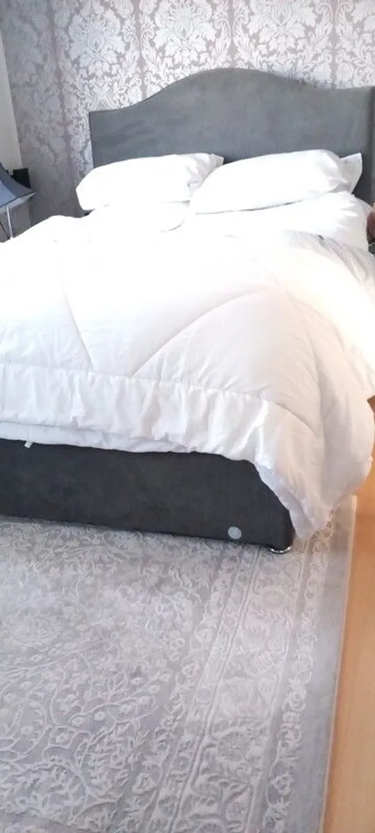 152 X 204 cm 7 foot length bed - Image 4