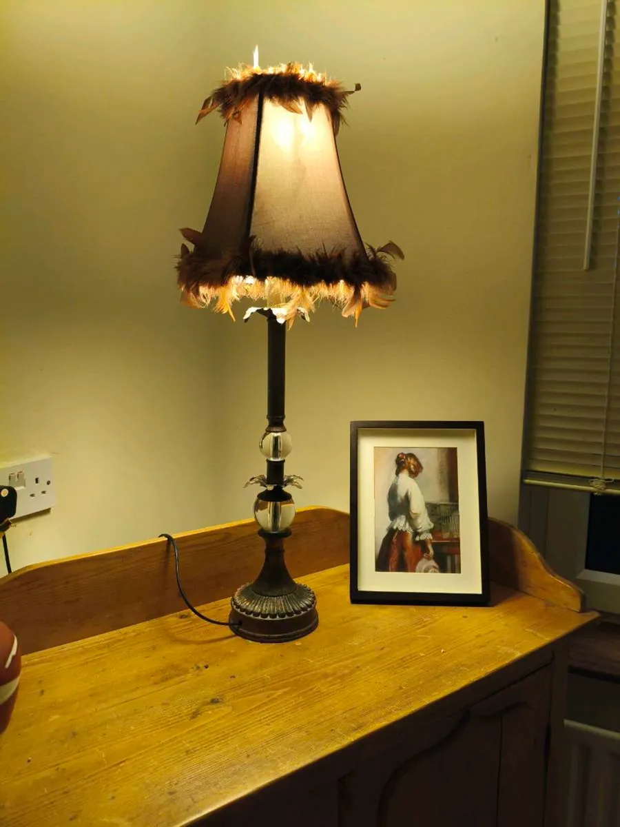 Lovely side table lamp,20 euro - Image 2