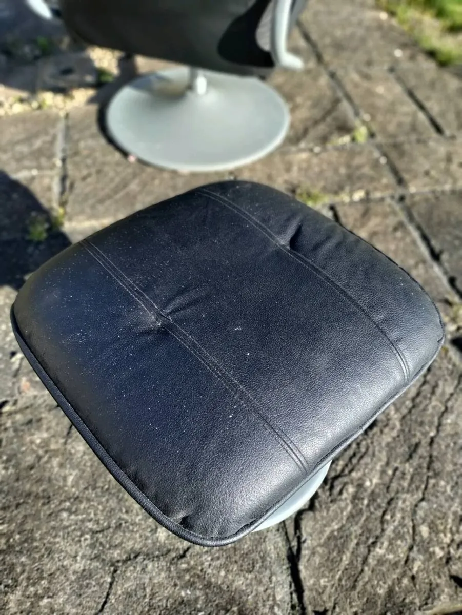 Office Chair and Footstool - Image 4