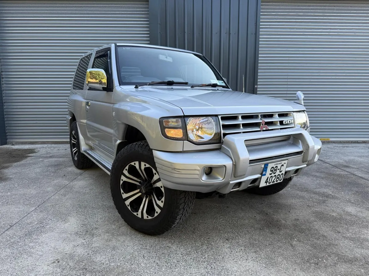Mitsubishi Pajero 3.5 V6 petrol gdi - Image 1