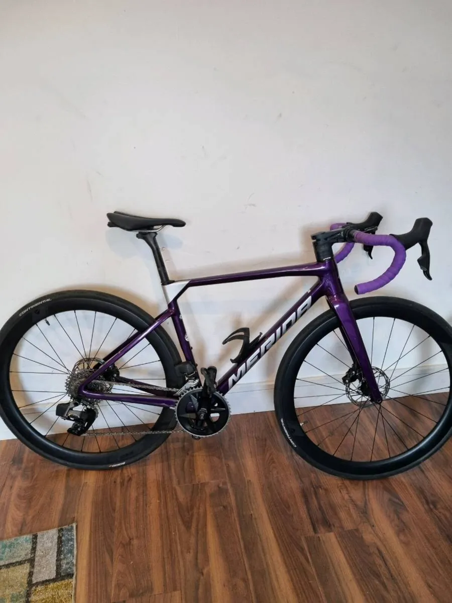 Road Racing bike - Image 1