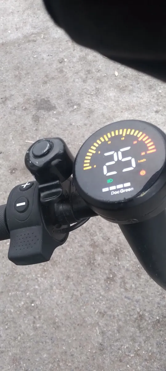 3 electric scooter read the add priced - Image 3