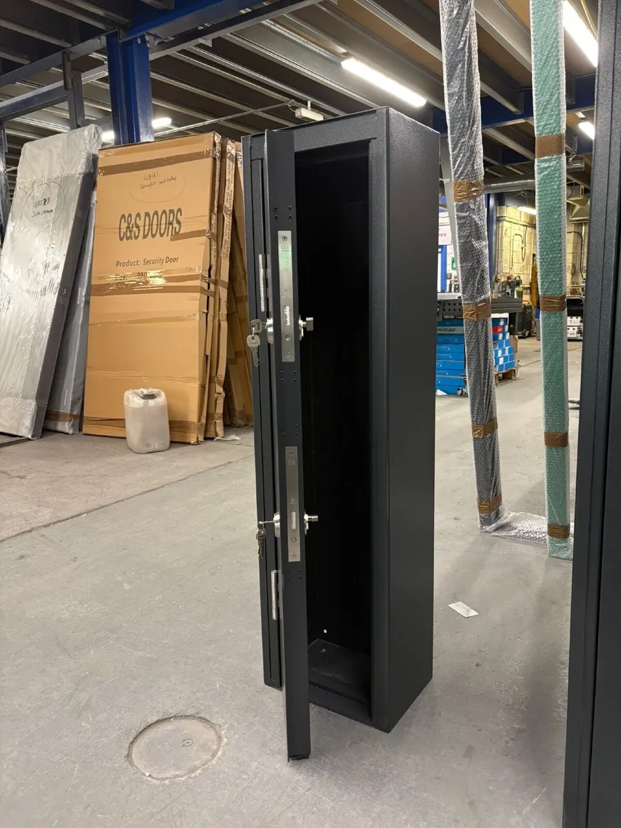 Gun cabinets - Image 3