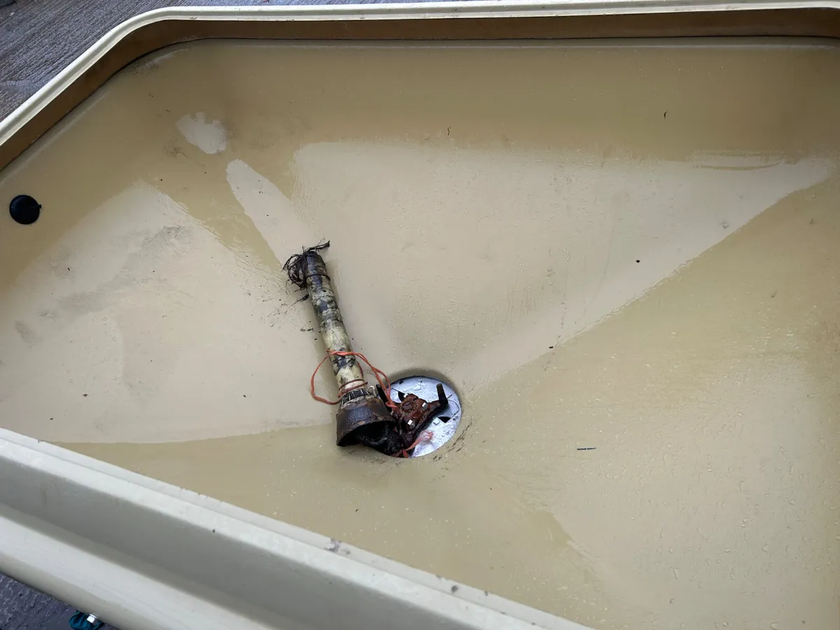 Abbey PA700 Fertiliser Spreader - Image 4