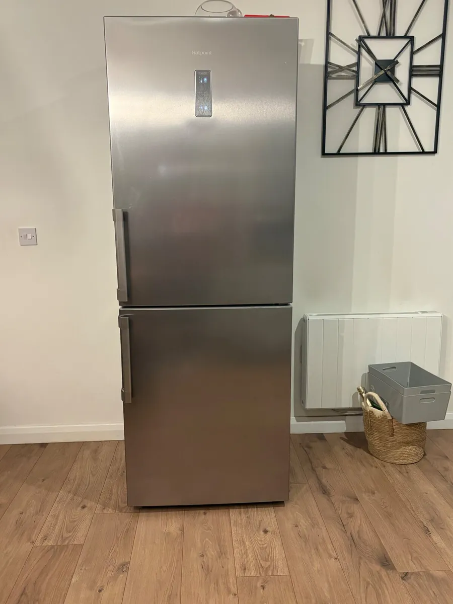 Fridge freezer - Image 2