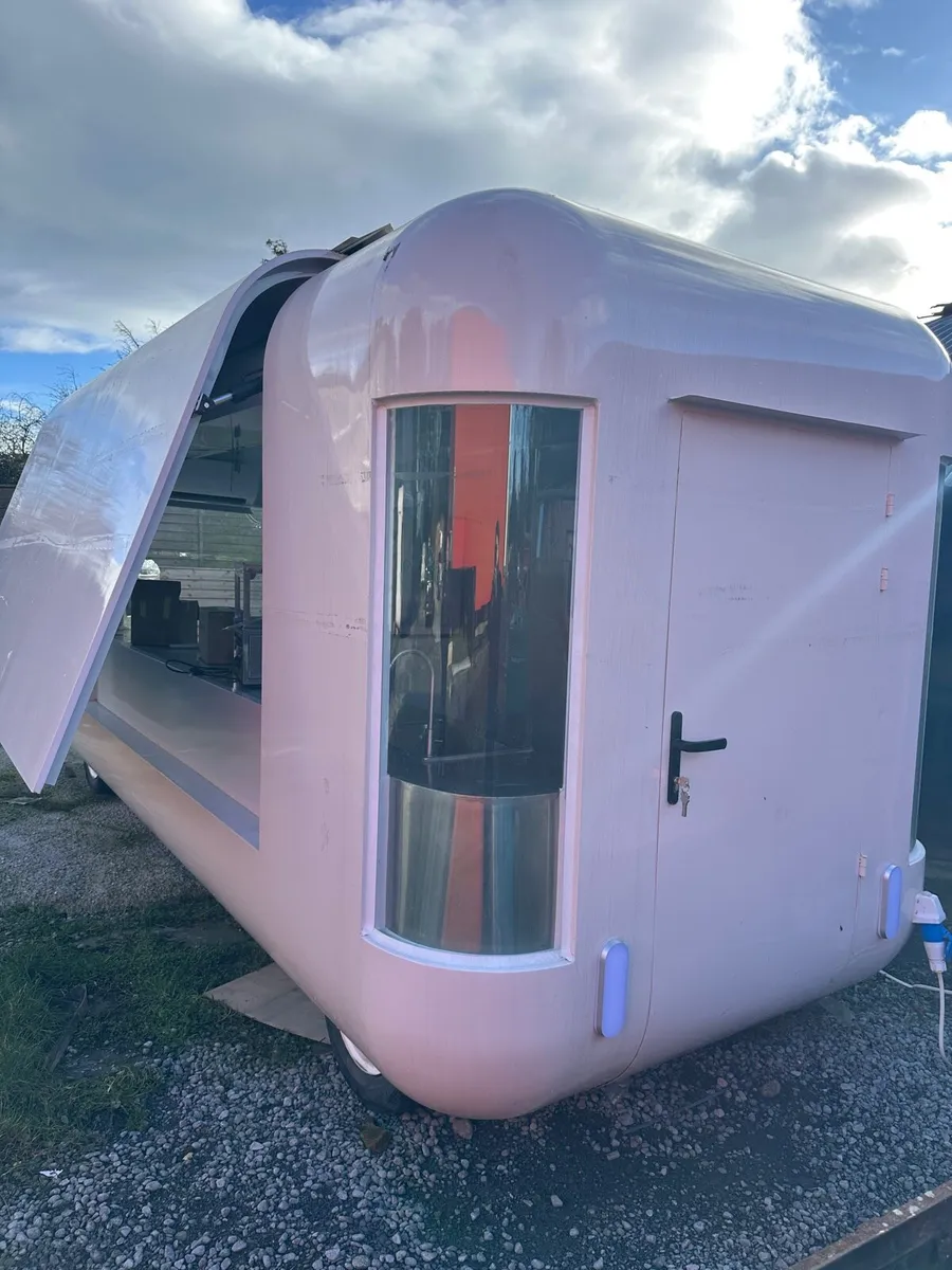 Food kiosk - Image 2