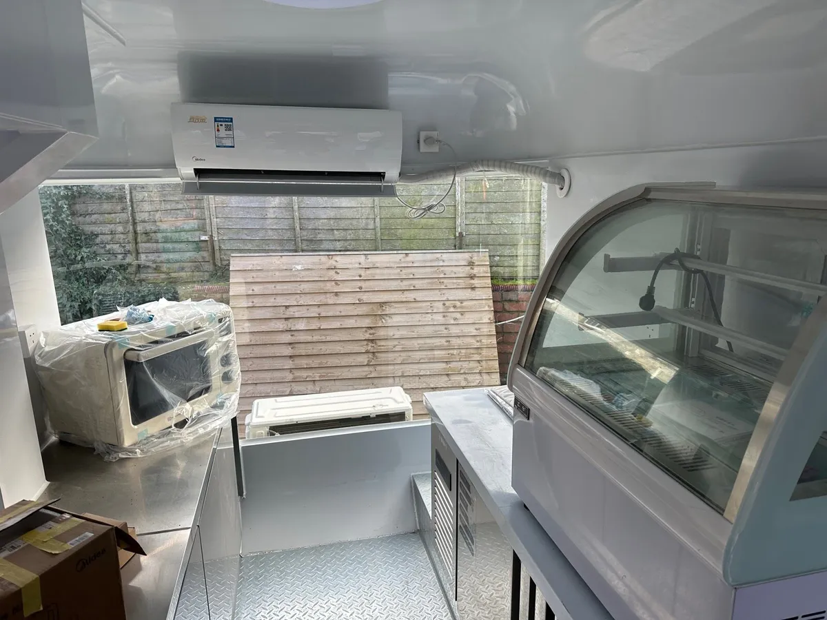 Food kiosk - Image 4