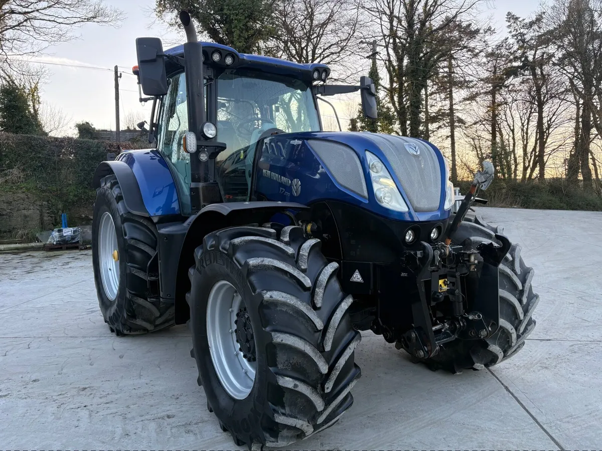2021 New Holland T7.270 Bluepower **MINT*** - Image 4