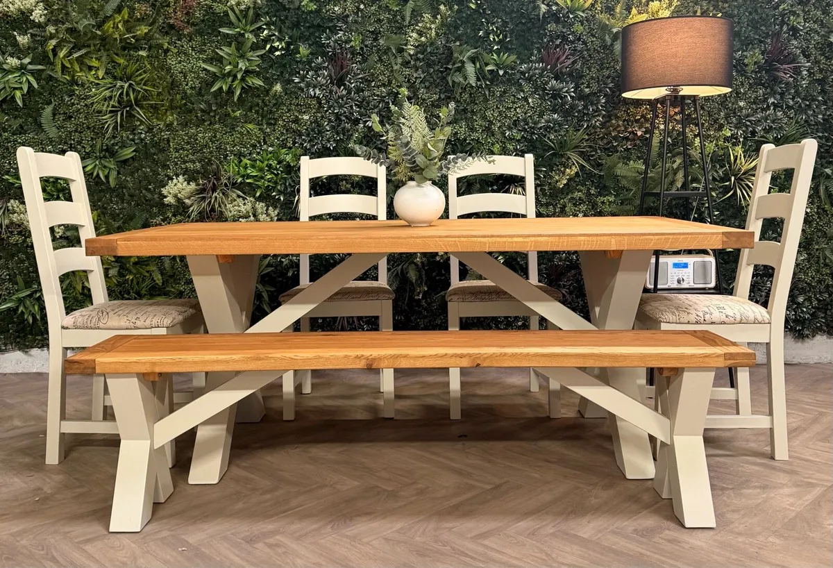 Oak kitchen table, 4 chairs & bench/dining set - Image 1