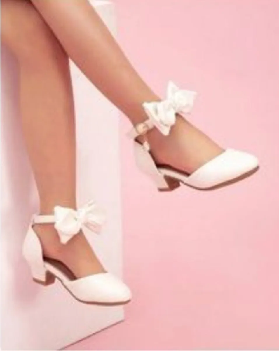 Girls Communion Dhoes / Occasion Shoes - Image 2