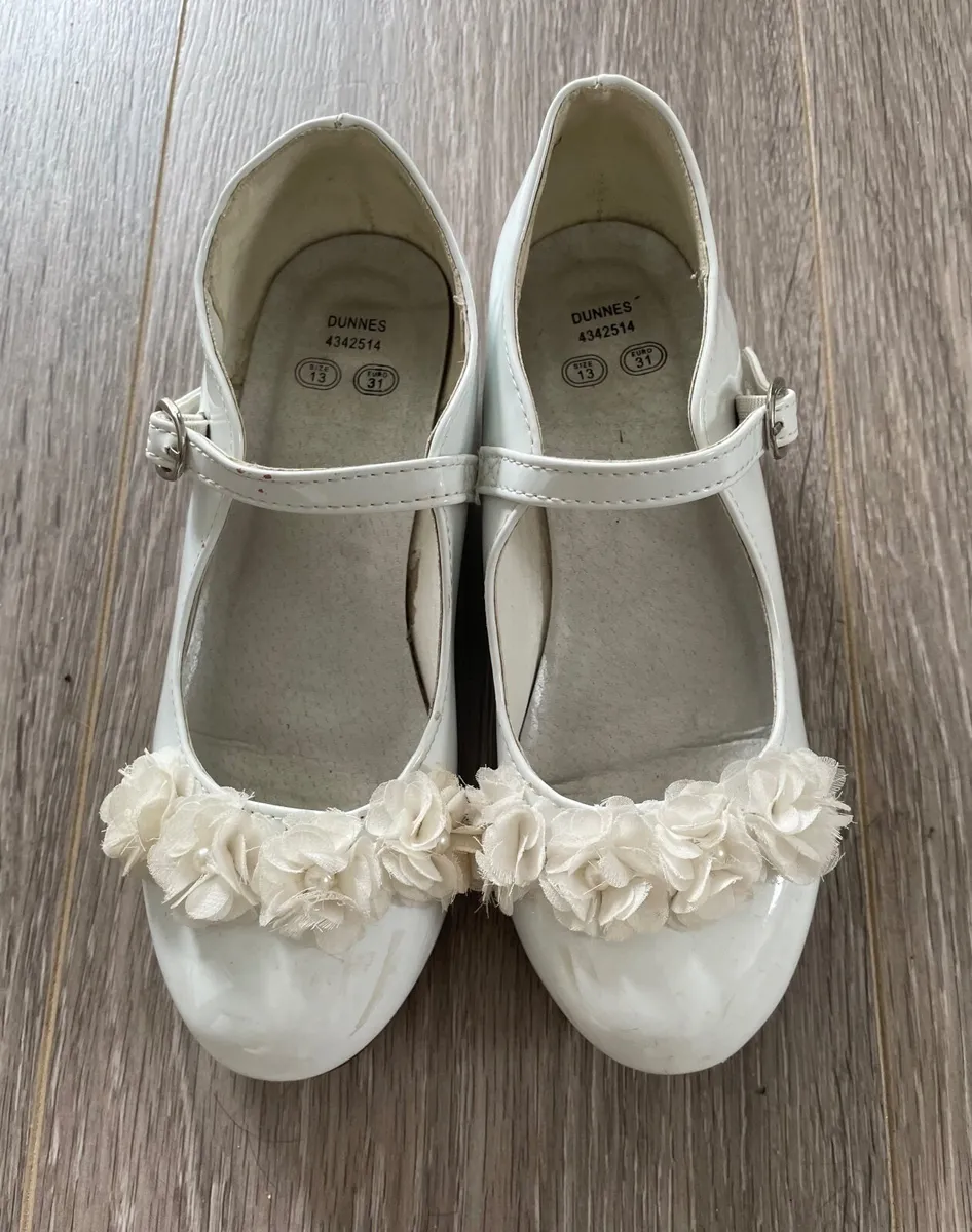 Girls White Dressy Shoes: Size 13 - OR FREE WITH A - Image 1