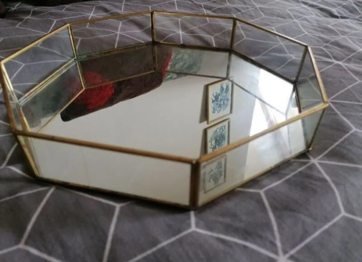2 Hexagonal Trays - Image 2