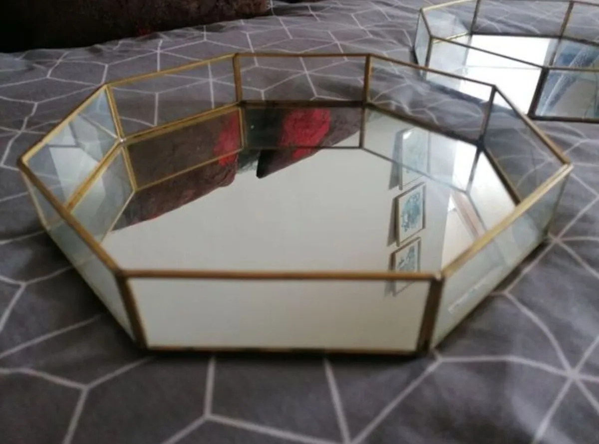 2 Hexagonal Trays - Image 3