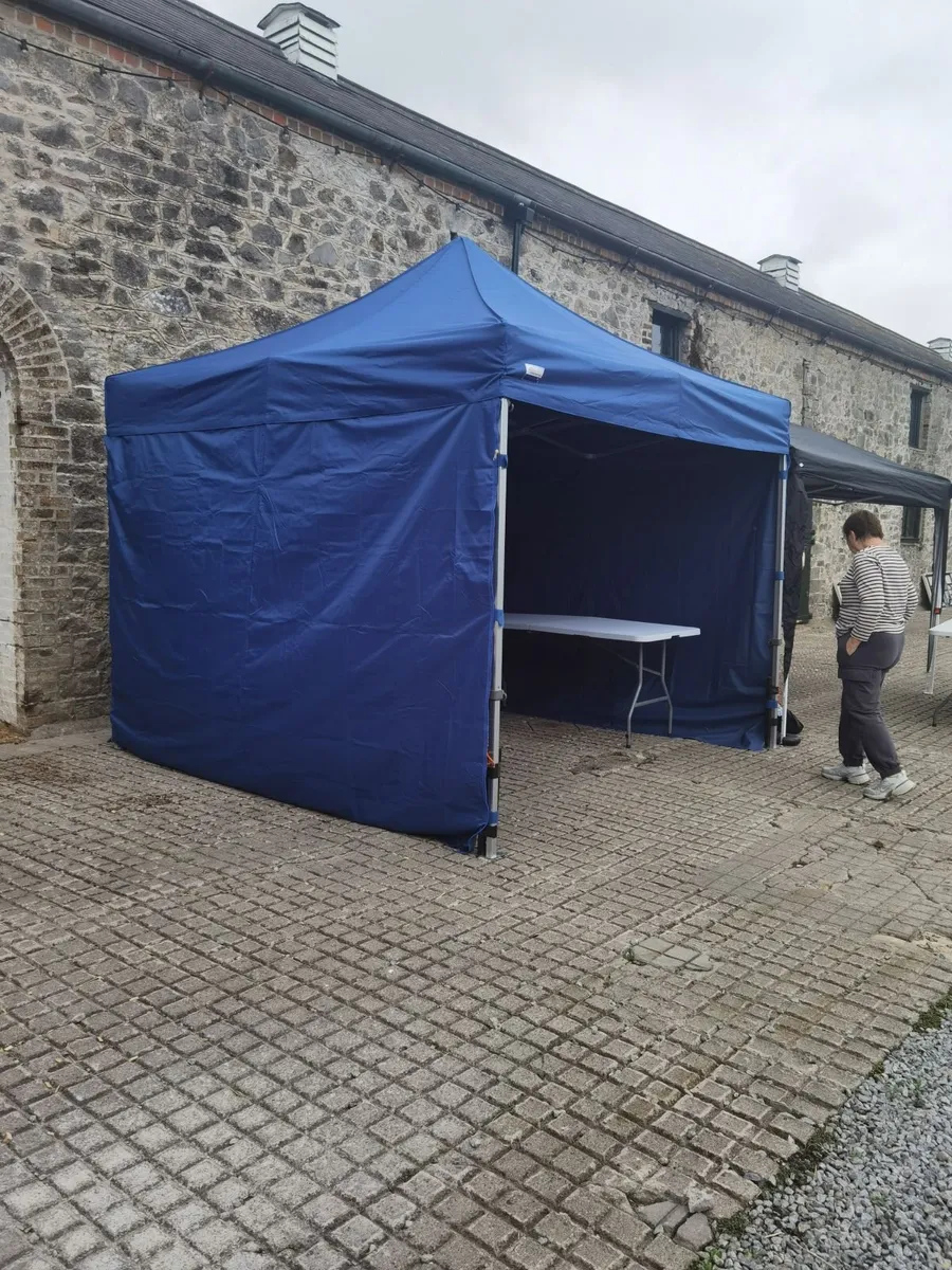 Gazebo PopTent - Image 1