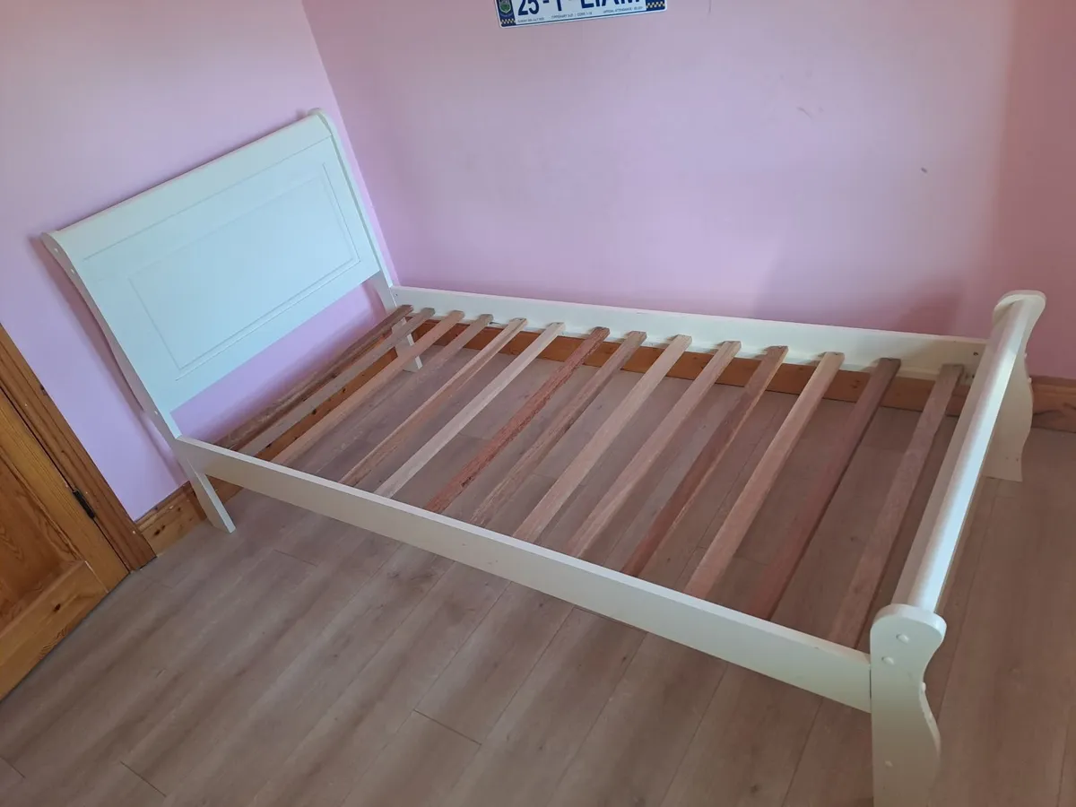 Childrens bed - Image 2
