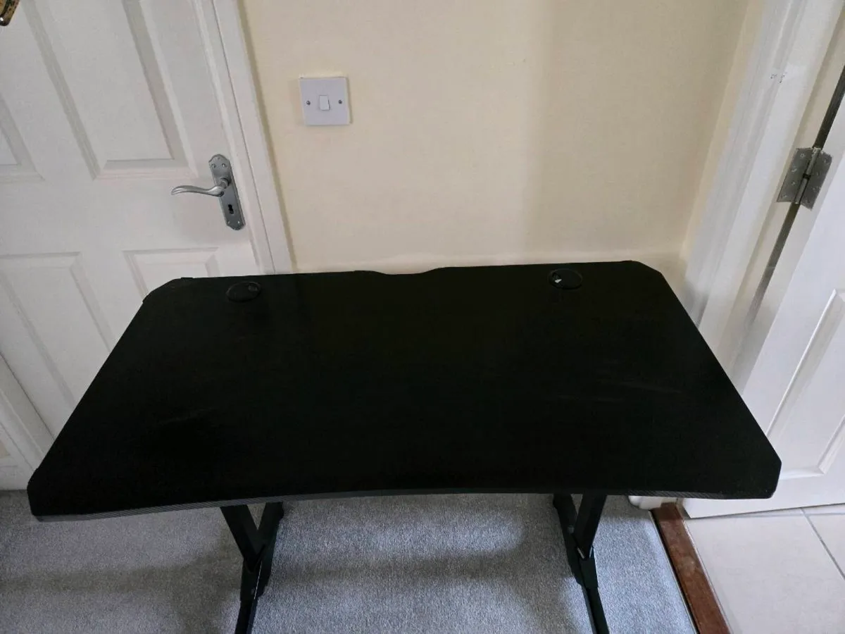 Games table - Image 2