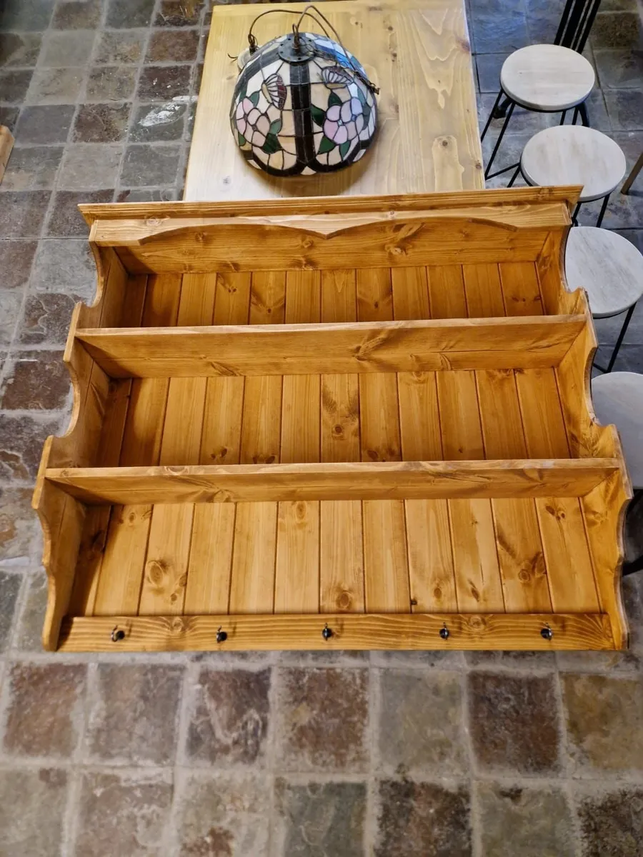 Large pine wall dresser, plate rack - Image 2