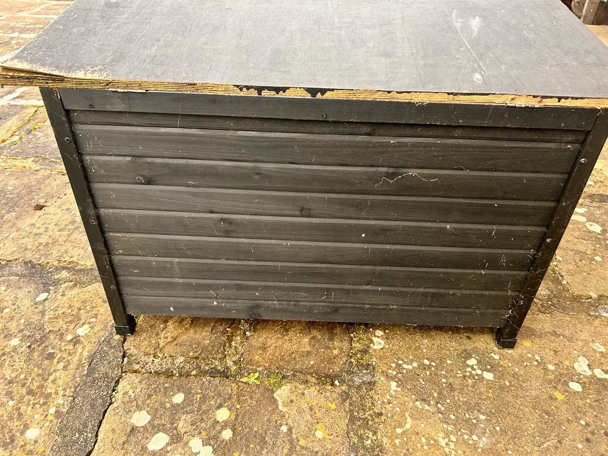 Dog Kennel - Image 3