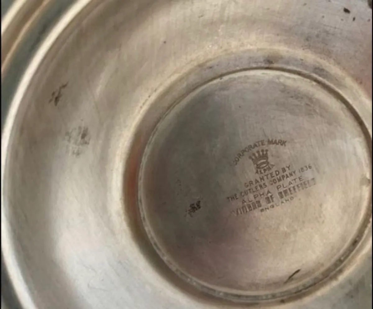 Antique EPNS Tea Coffee Pots - Image 2