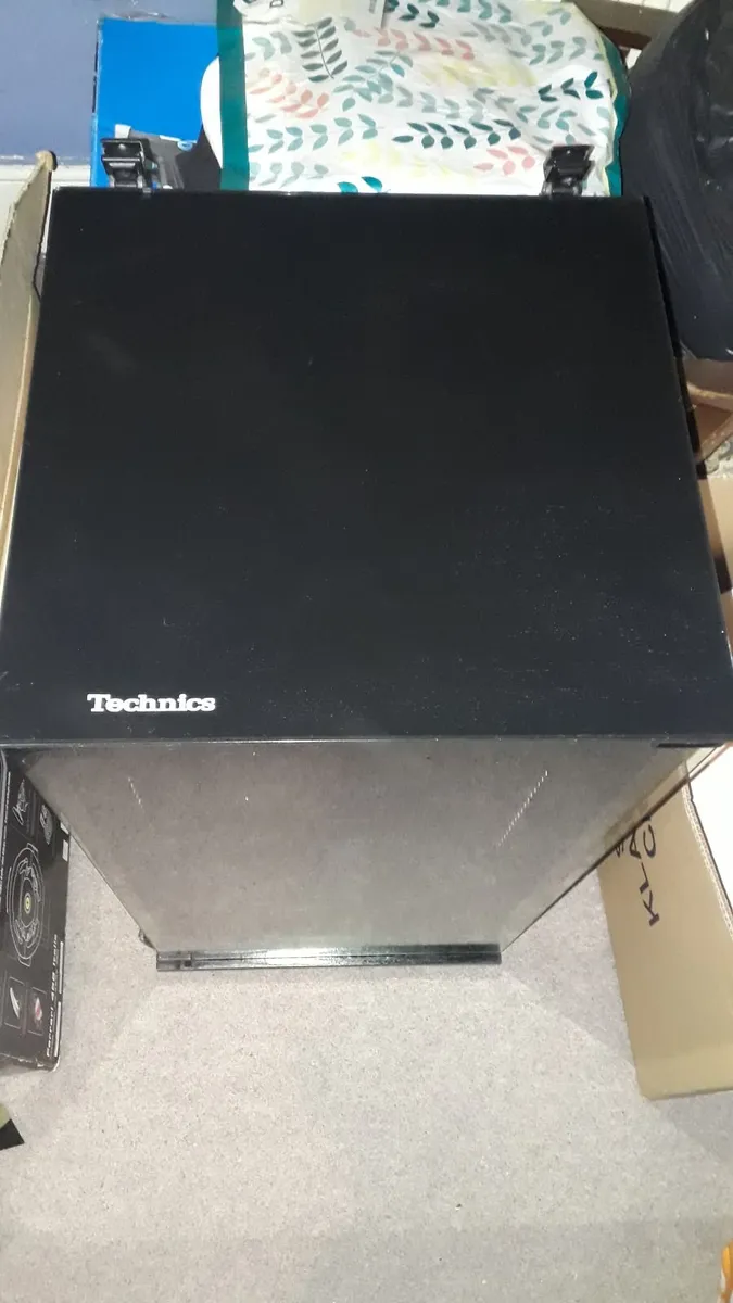 Technics Glass Cabinet - Image 1