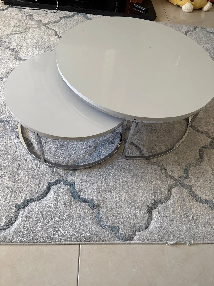 Nest tables - Image 1