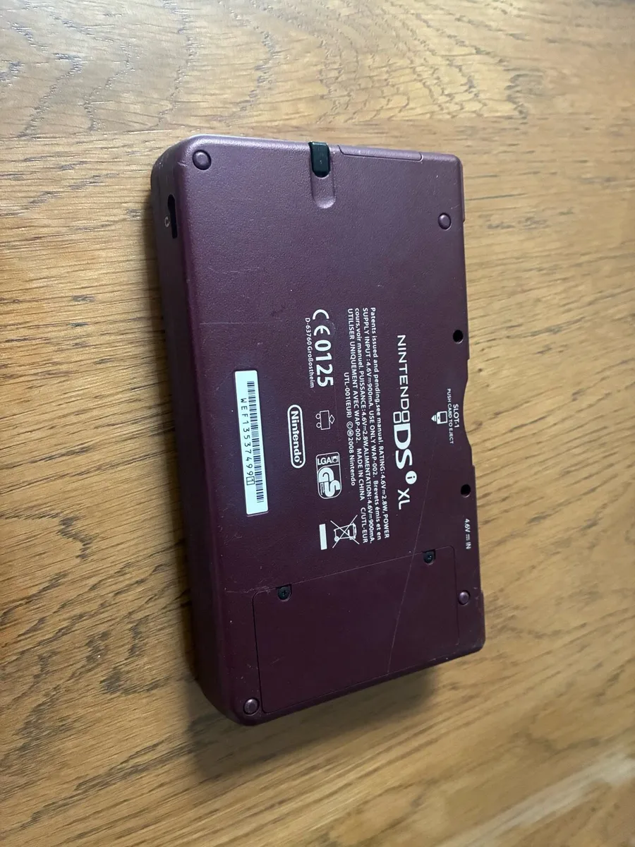 Nintendo DS XL - Image 4