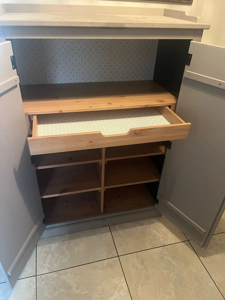 Kitchen unit/ Coffee Station - Image 3