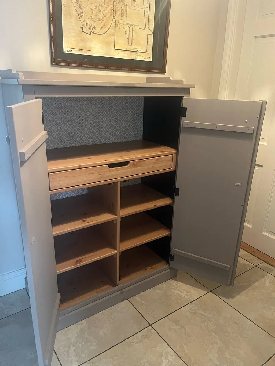 Kitchen unit/ Coffee Station - Image 1