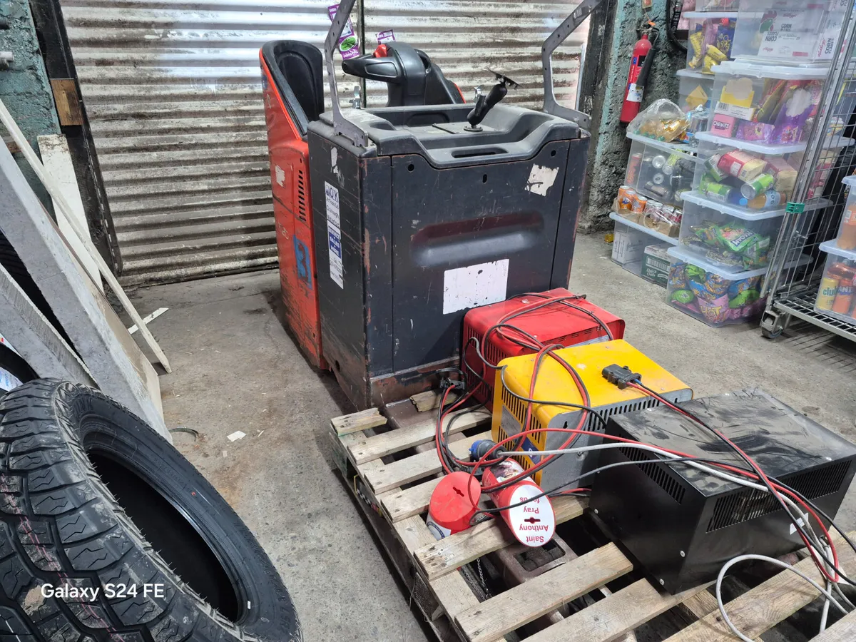 Linde  Eletric pallet truck. - Image 4