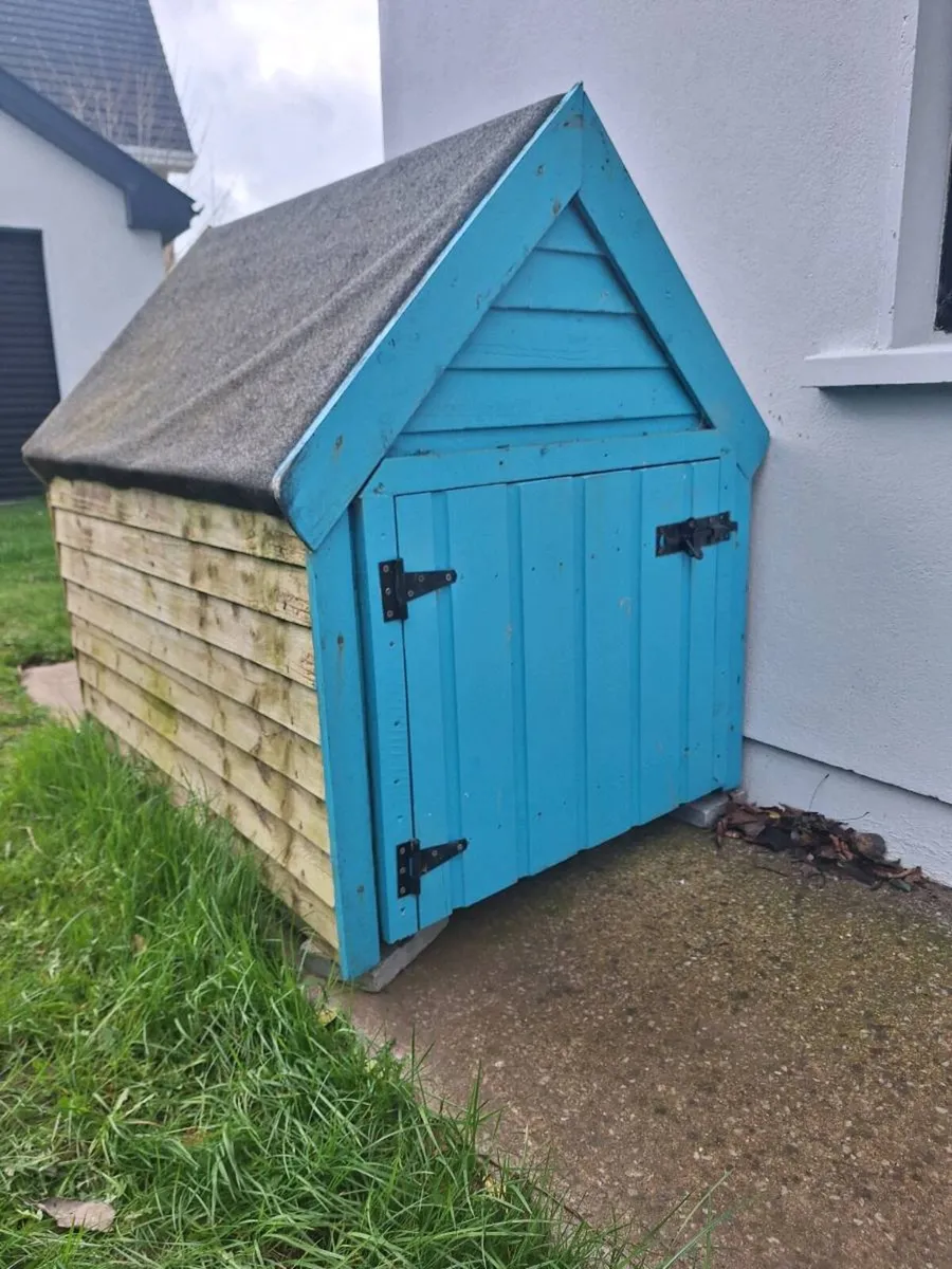 Dog Kennel - Image 1