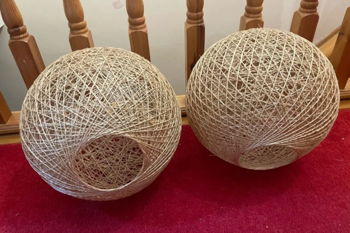 2 Ceiling table lamp shades - Image 1