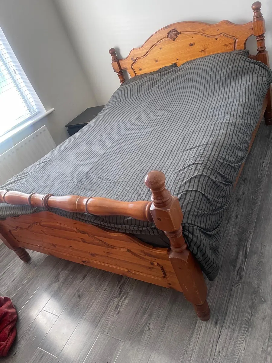 King size bed