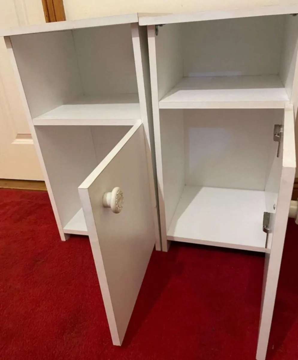 2 bedside tables - Image 2