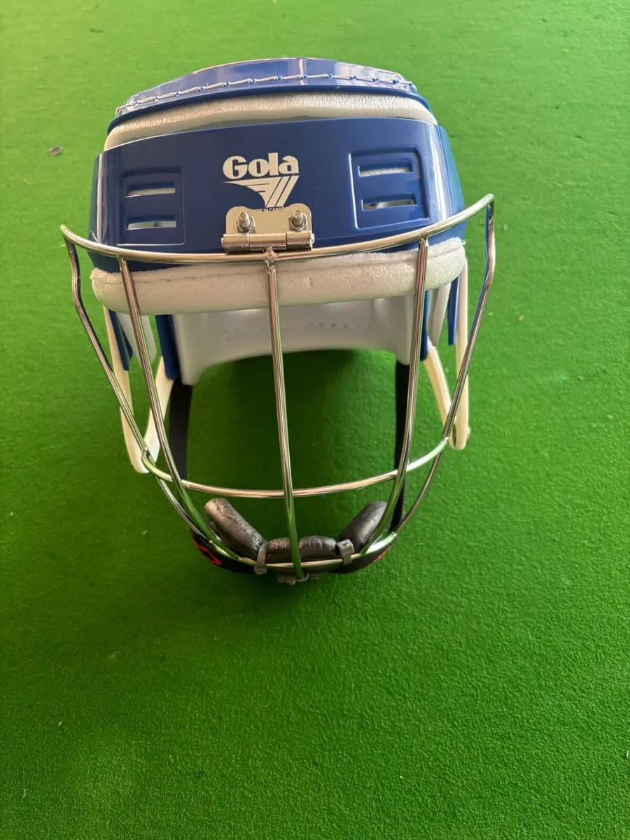 gola hurling helmet - Image 1
