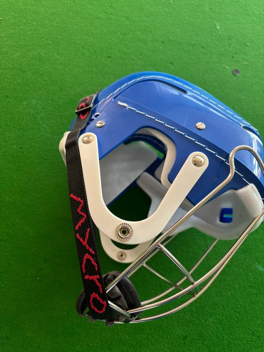 gola hurling helmet - Image 2