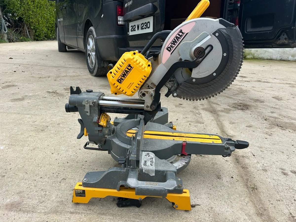 Dewalt 305 battery chopsaw - Image 3