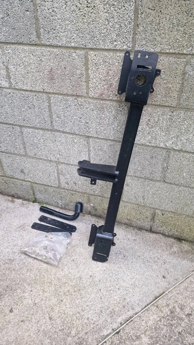 Kia Sportage tow bar - Image 1