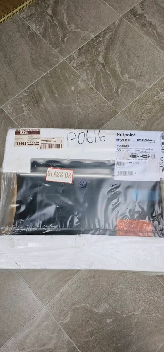 Microwave  built in  new in the box - Image 1