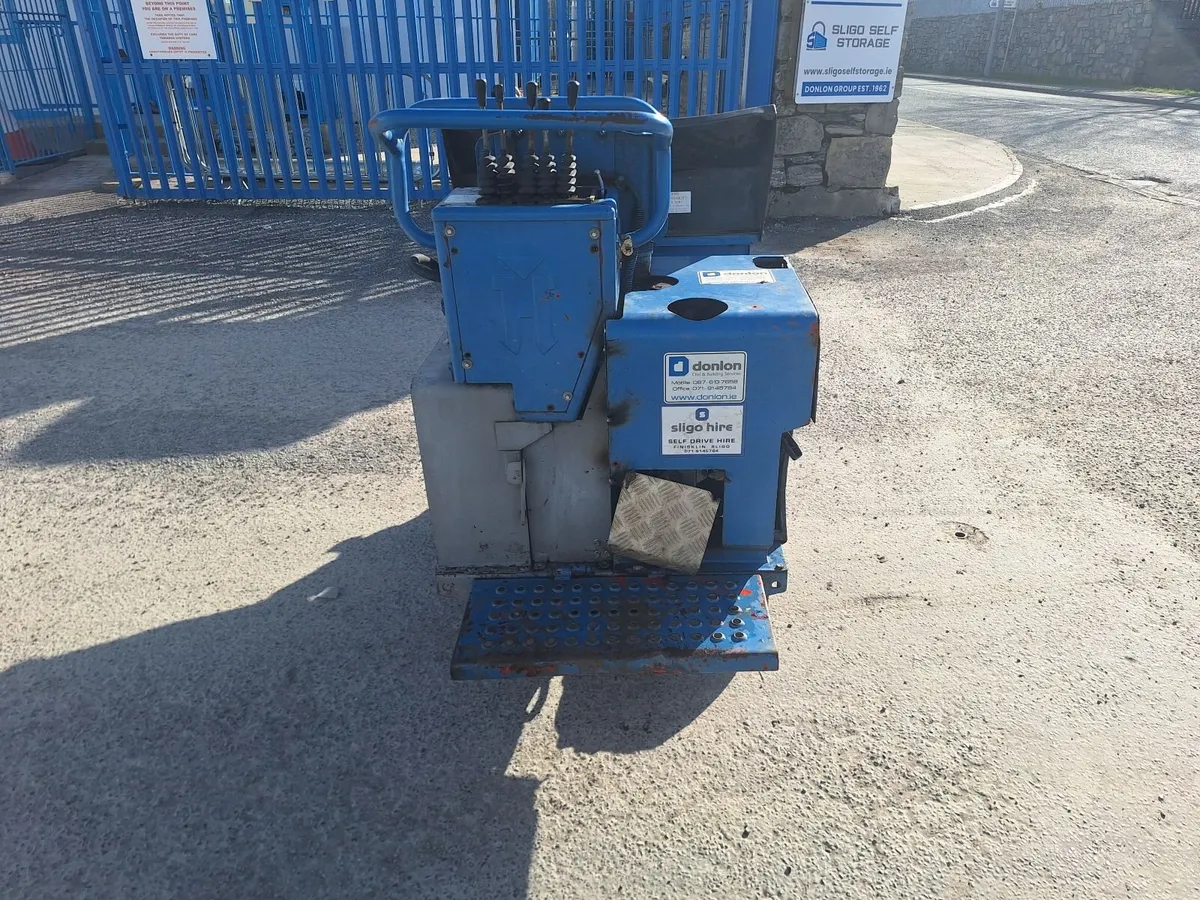 Hi tip pedestrian Track dumper - Image 2