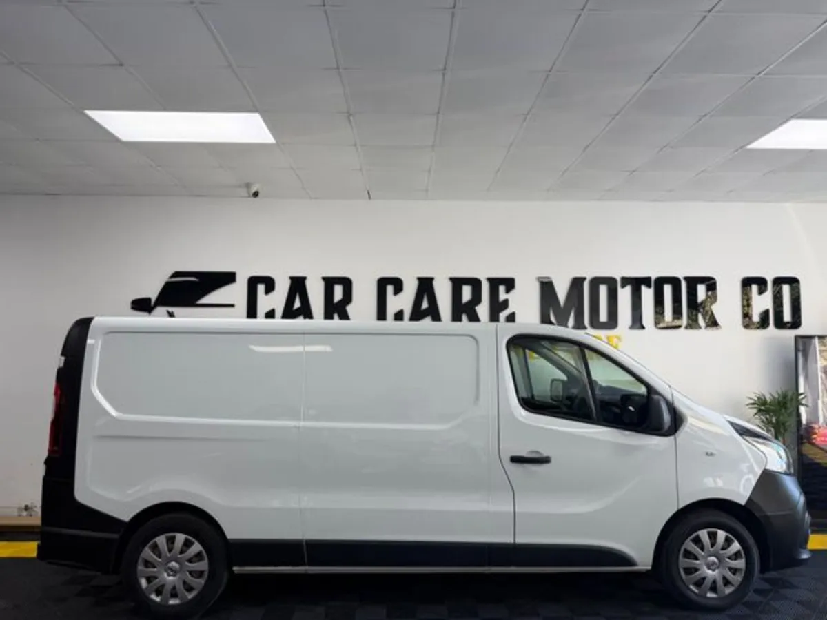 Nissan NV300 LWB 120 SV 1300 MY20 4DR - Image 3