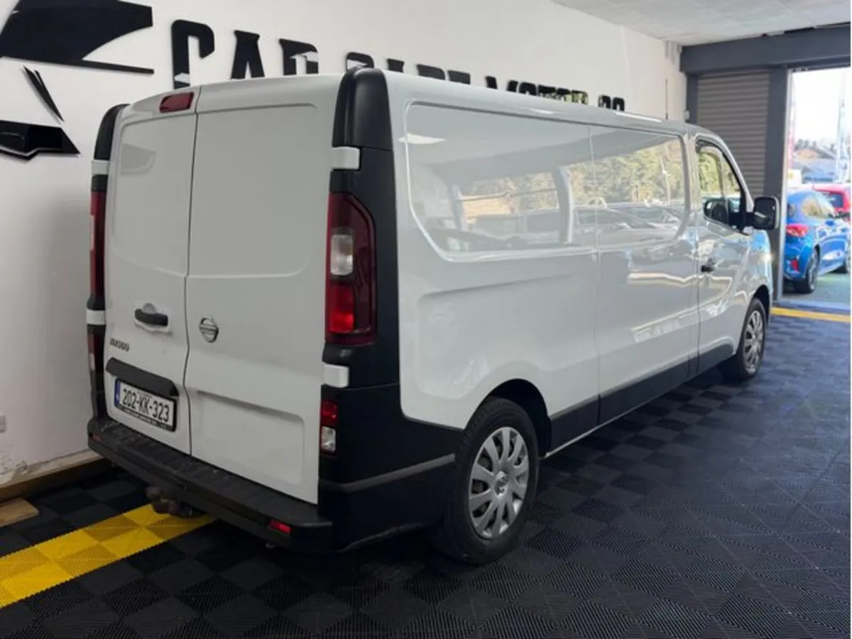 Nissan NV300 LWB 120 SV 1300 MY20 4DR - Image 4