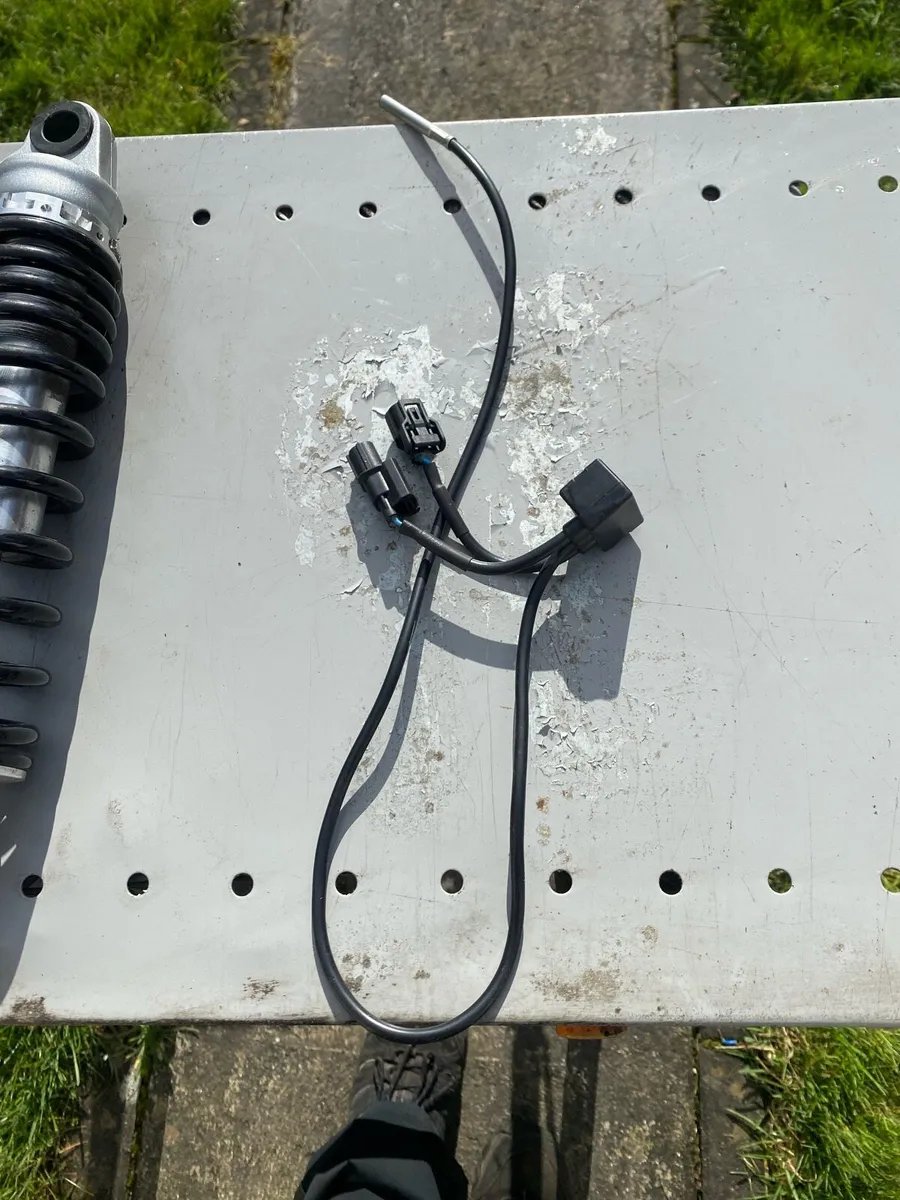 Parts for street twin 900 - Image 2