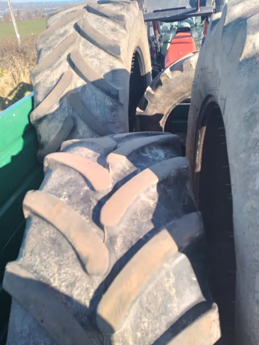 Tractor tyres - Image 1