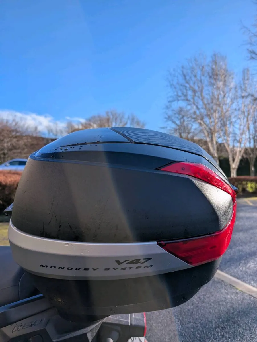 Givi Top Box - Image 3