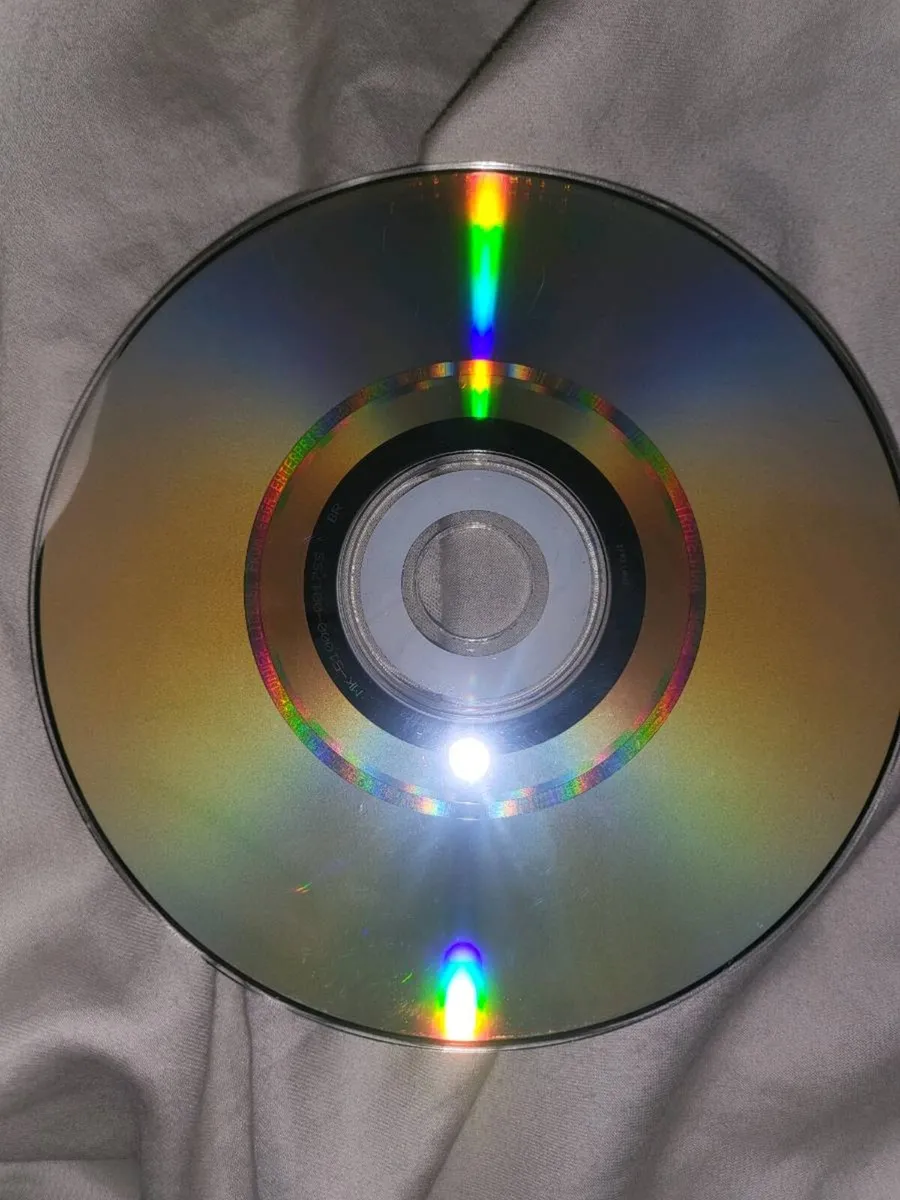 Sega Dreamcast Console + Controller + Cables - Image 2