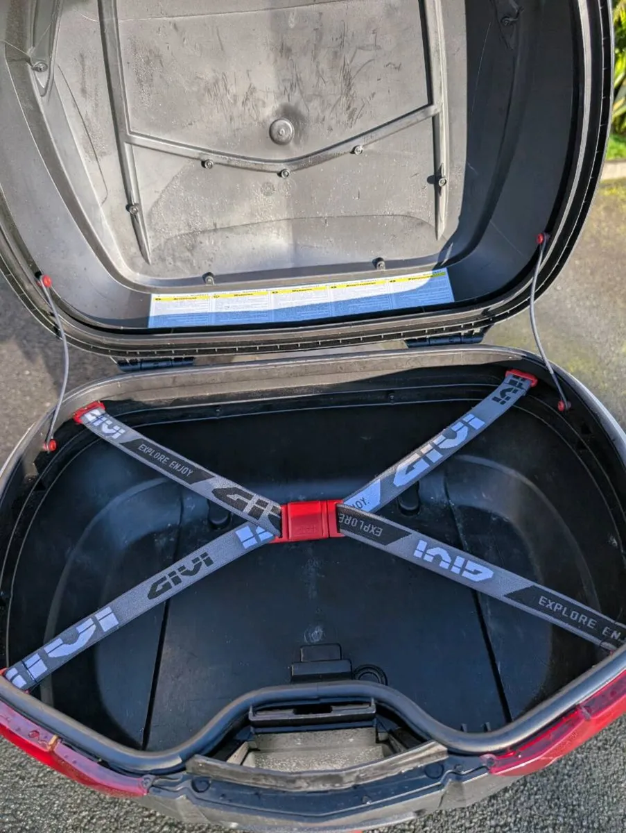 Givi Top Box - Image 4